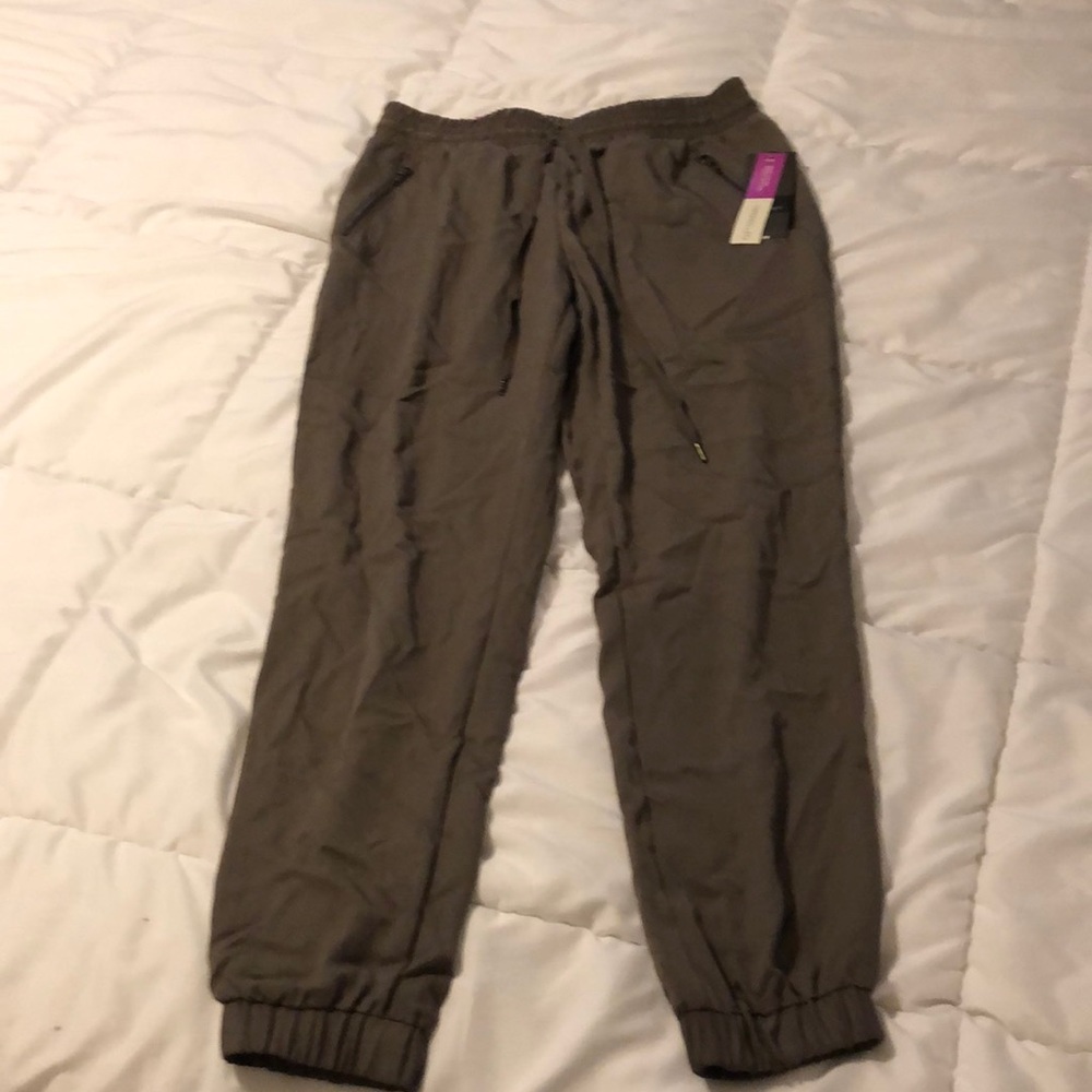 Tapered leg pants